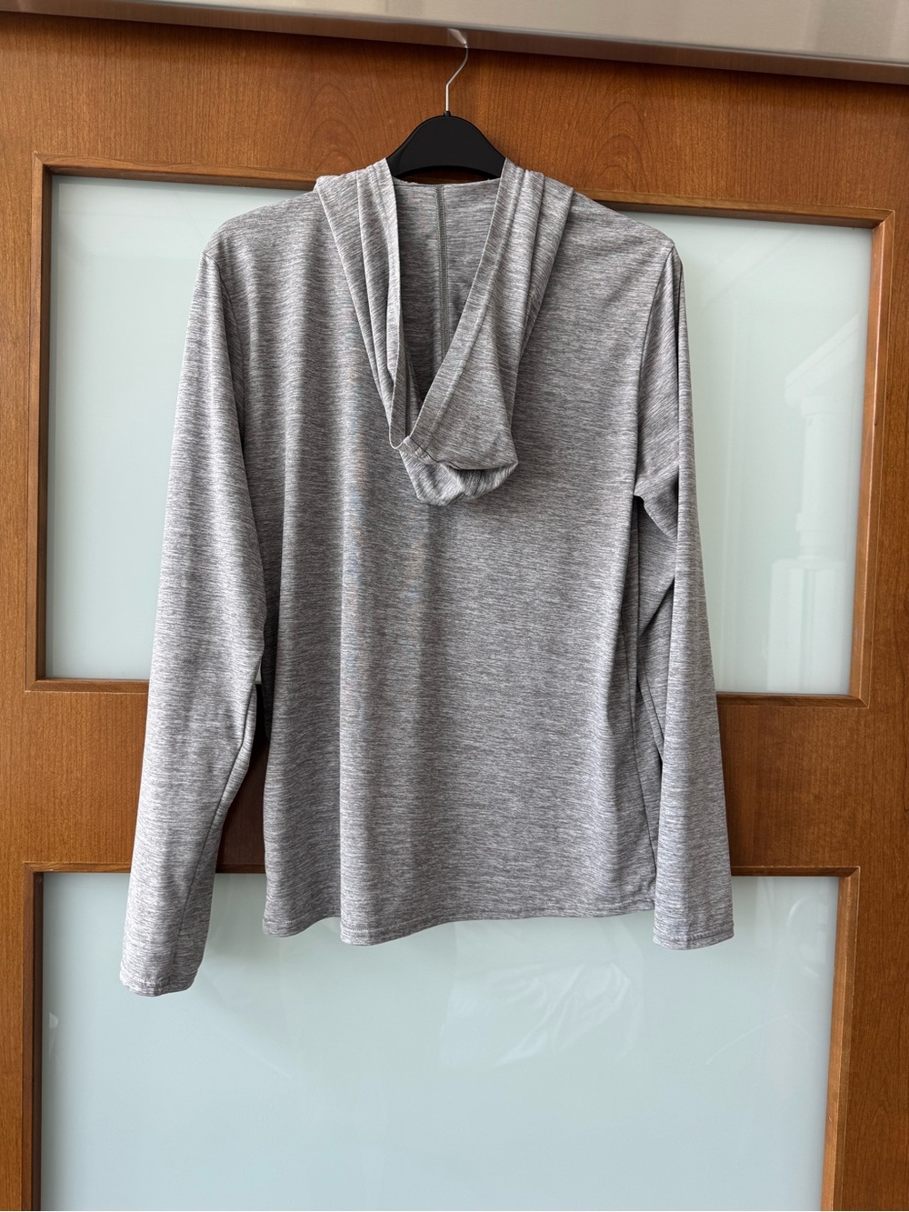 Patagonia Capilene Cooling Daily Hooded Long Sleeve Pullover EUC - Picture 2 of 5